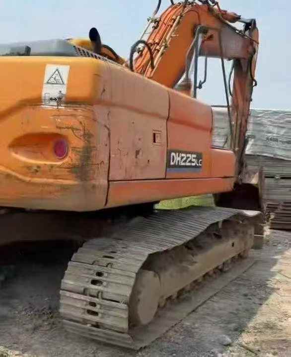 Used Doosan S225 Excavator 2016 Model / 2