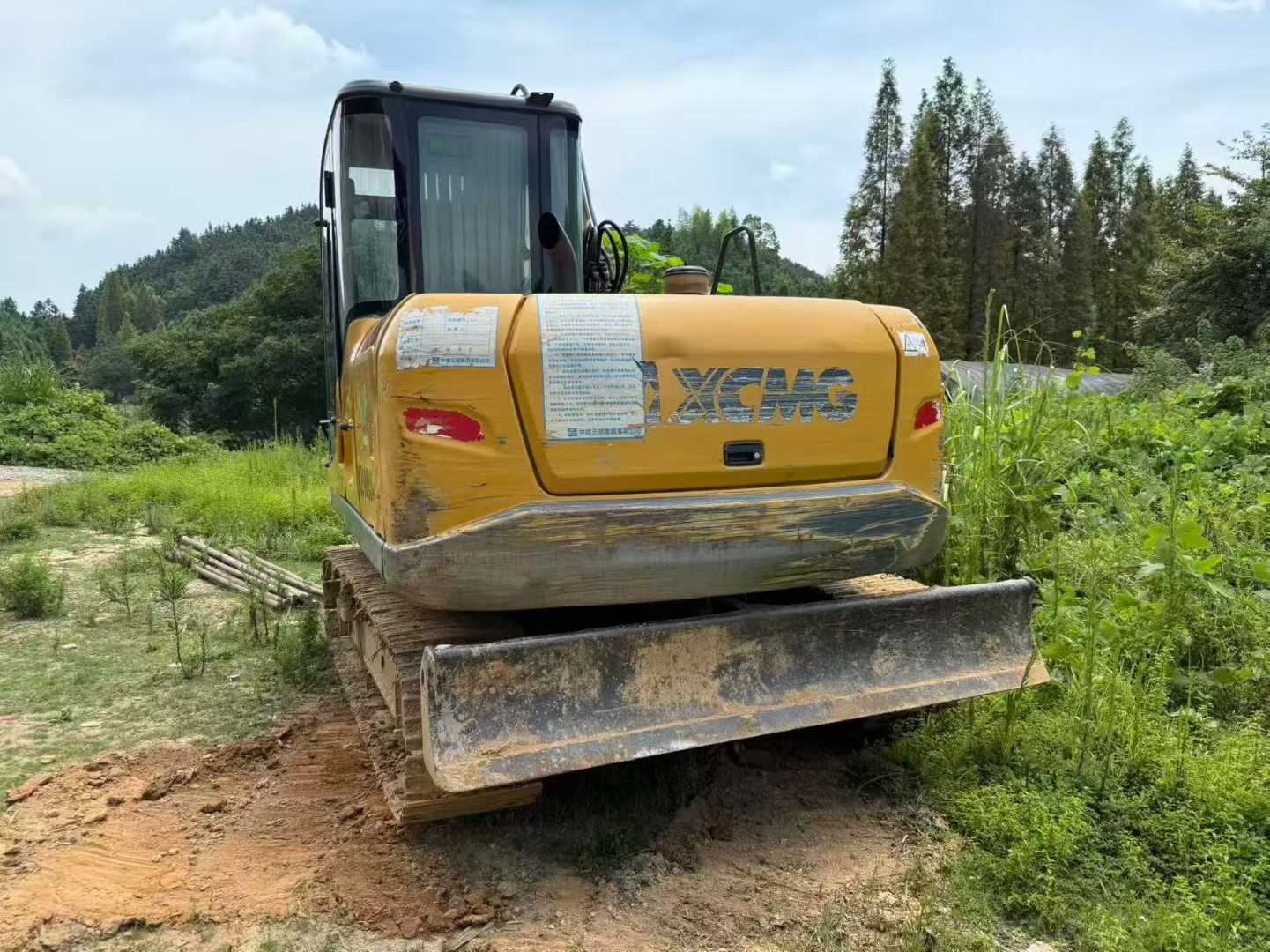 Used XCMG XE75WD Excavator 2022 Model / 3