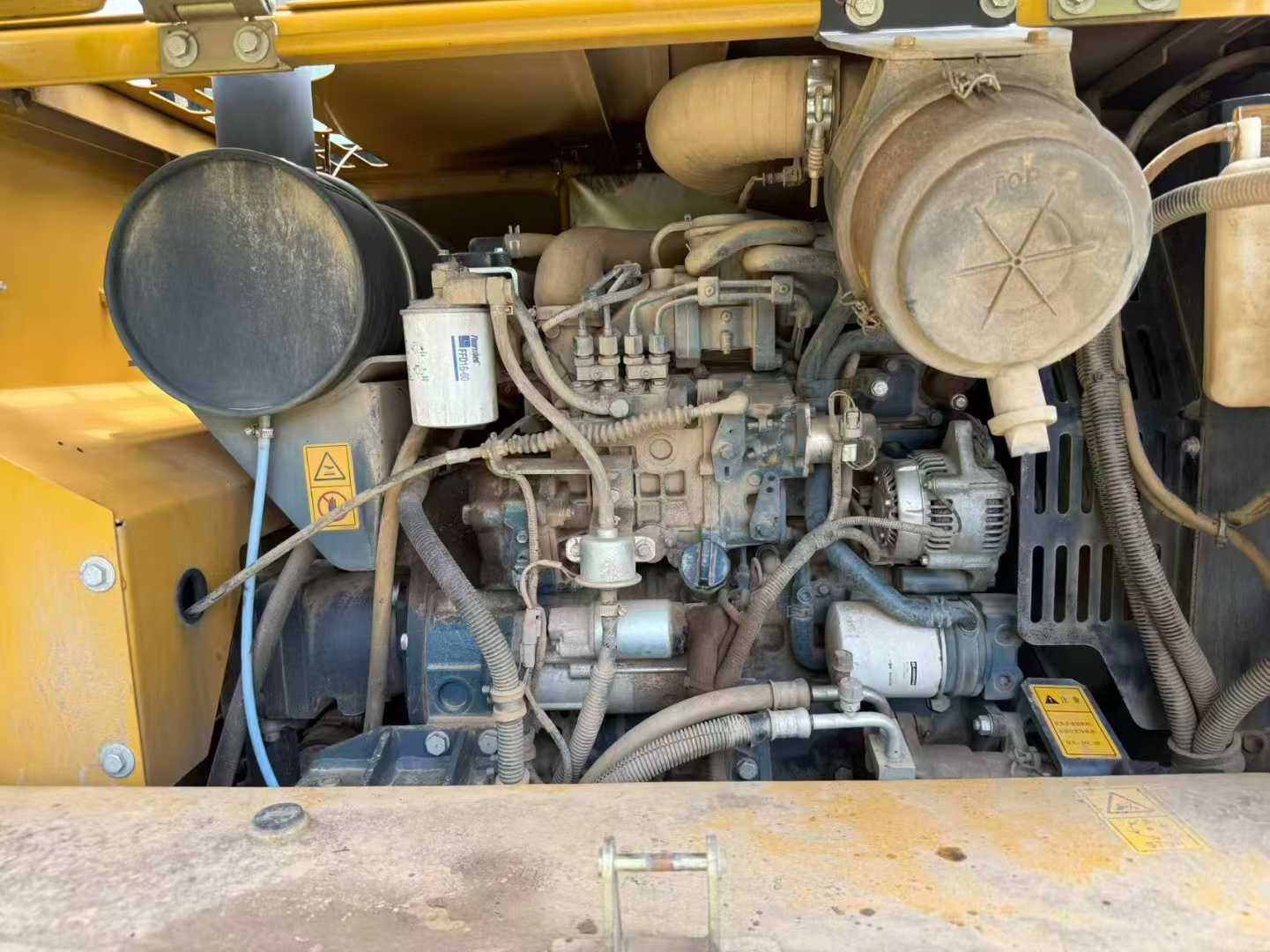 Used XCMG XE75WD Excavator 2022 Model / 4