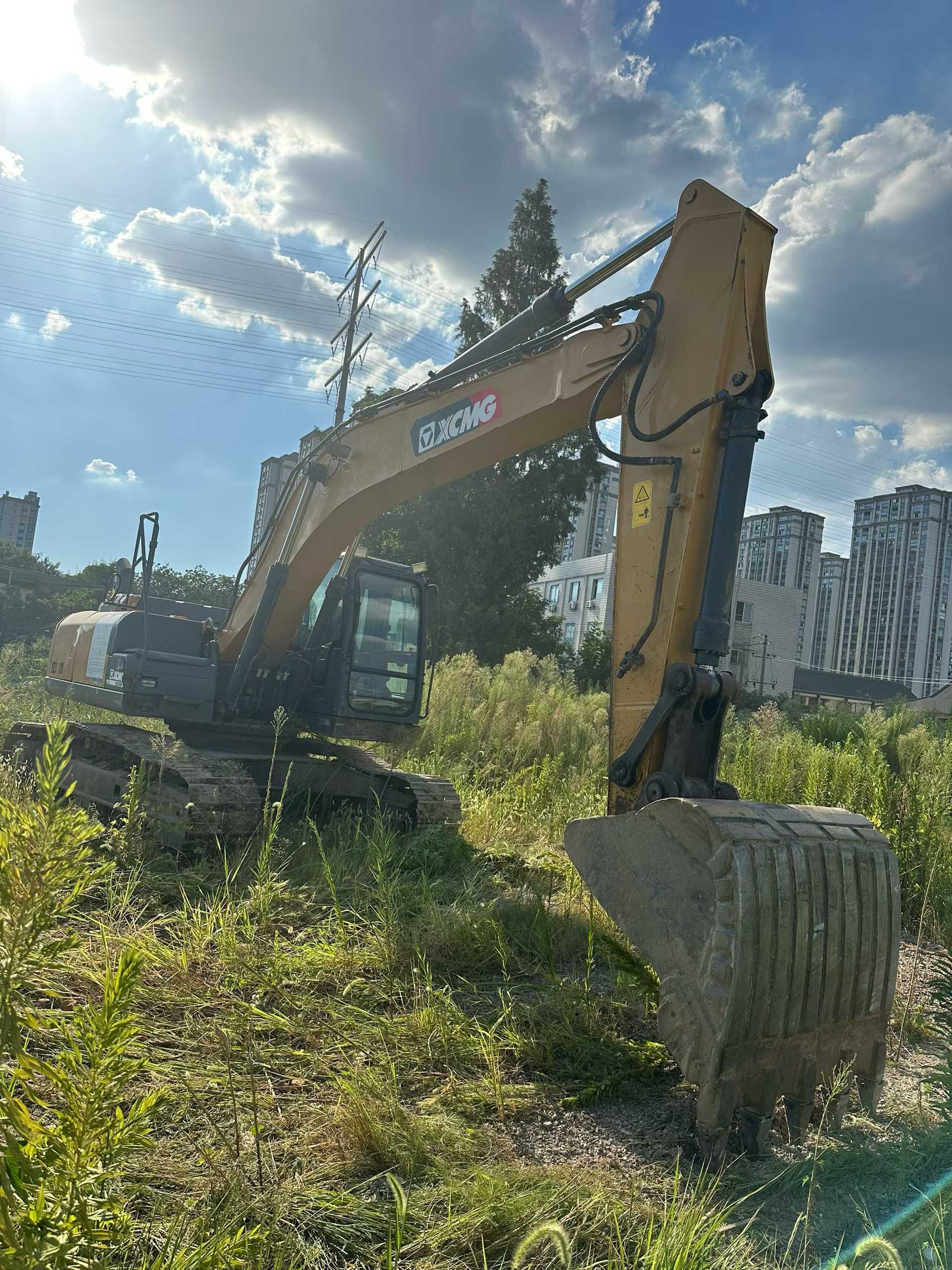 Used XCMG XE215 Excavator 2020 Model / 5