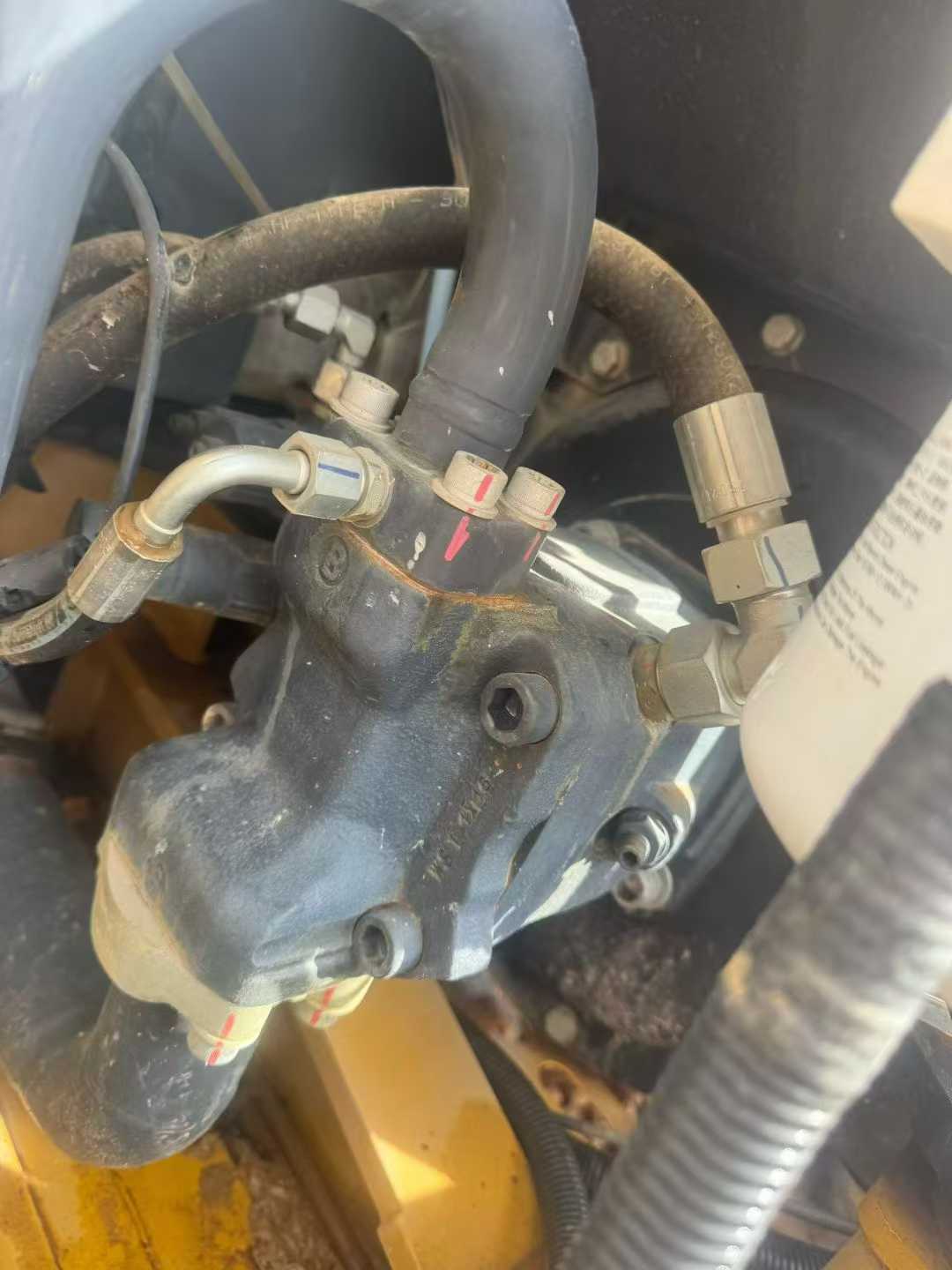 Used XCMG XE60 Excavator 2022 Model / 8