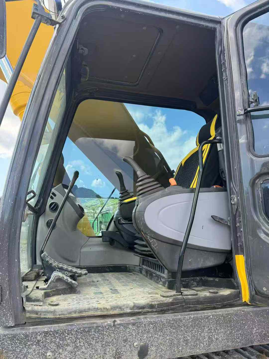 Used Sumitomo SH80-6 Excavator 2020 Model / 7