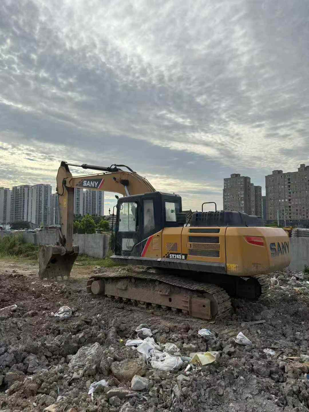 Used Sany SY245H Excavator 2020 Model / 3