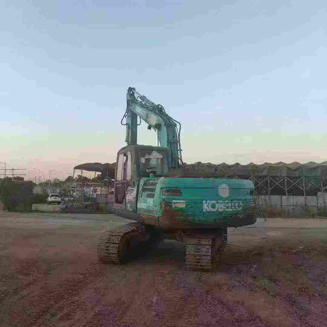 Used Kobelco SK130 Excavator 2016 Model / 4