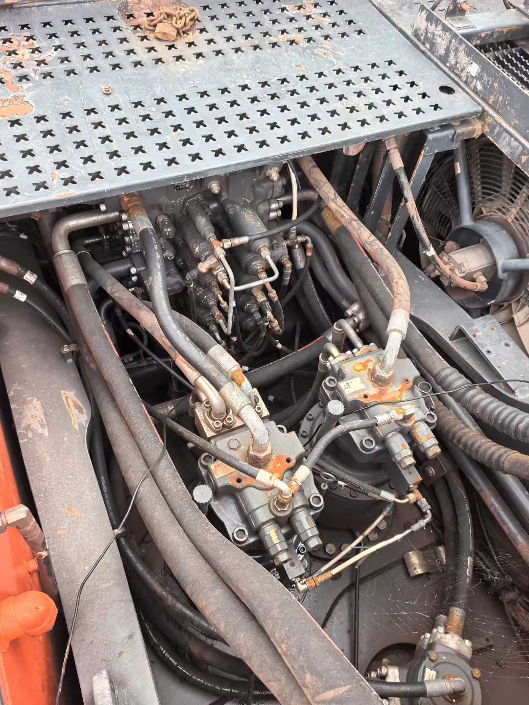 Used Doosan S225 Excavator 2019 Model / 3