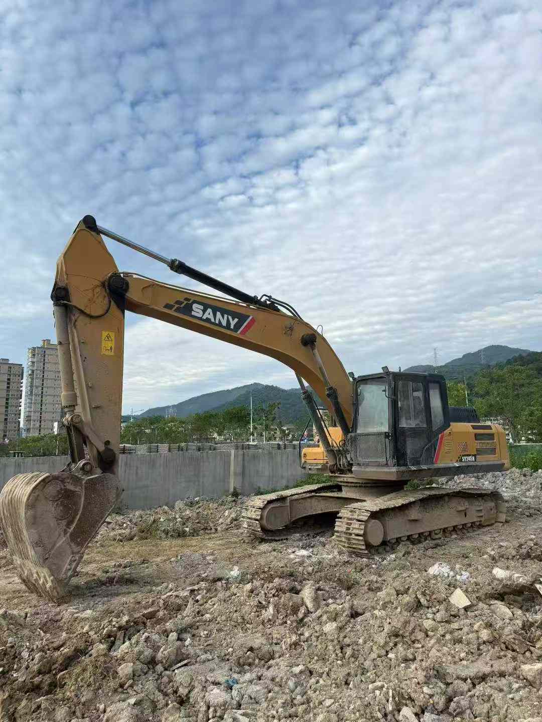 Used Sany SY245H Excavator 2020 Model / 4