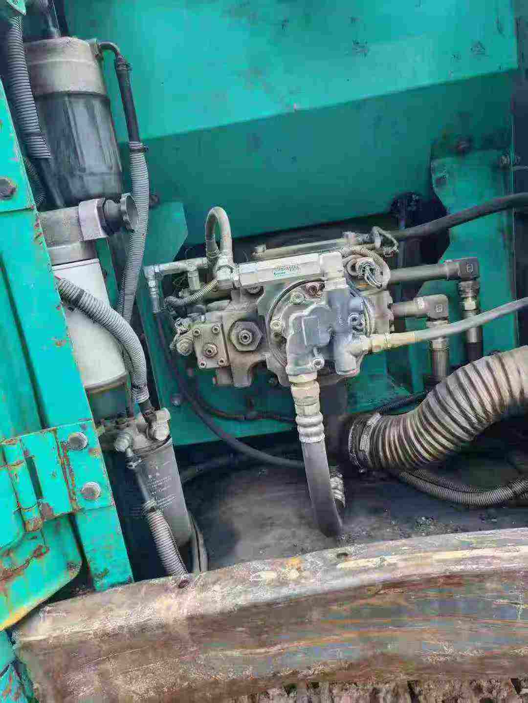 Used Kobelco SK130 Excavator 2013 Model / 4