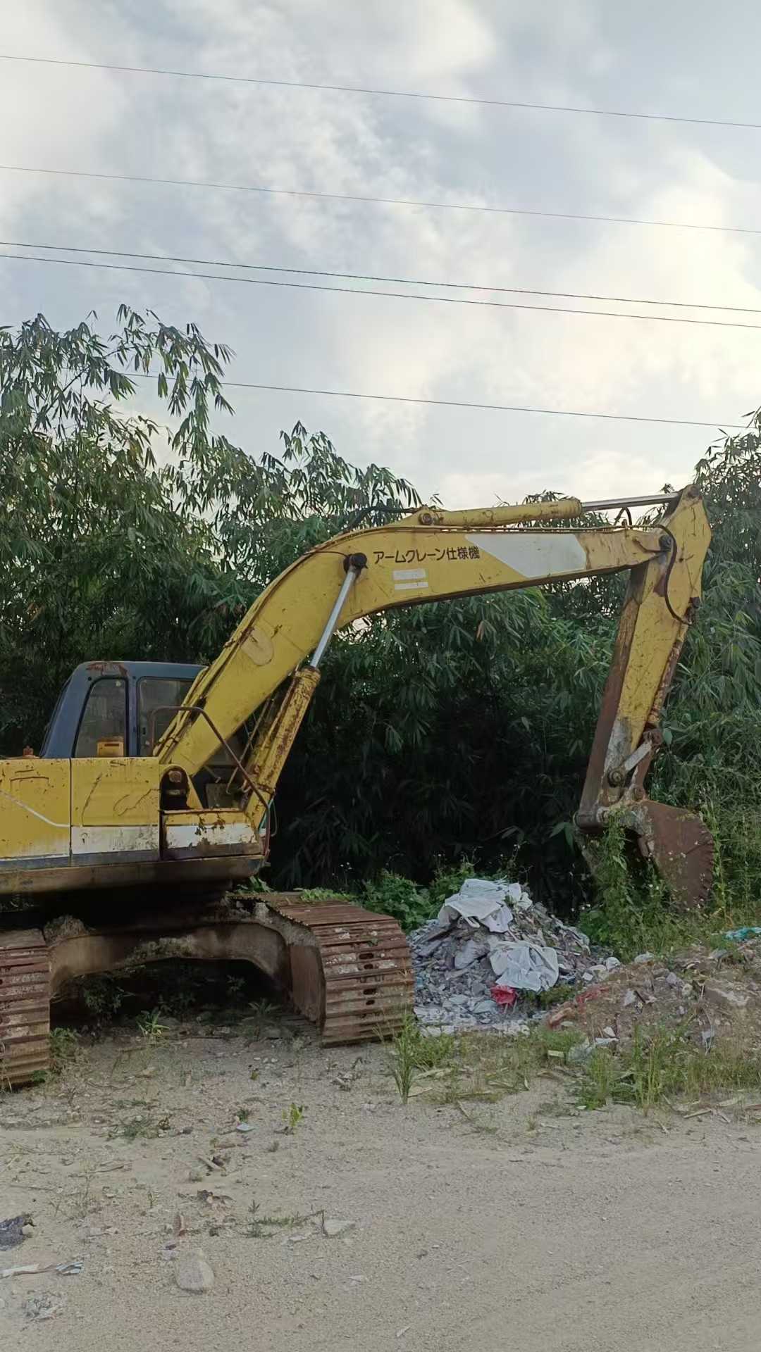 Used Kobelco SK200-3 Excavator 2016 Model / 4
