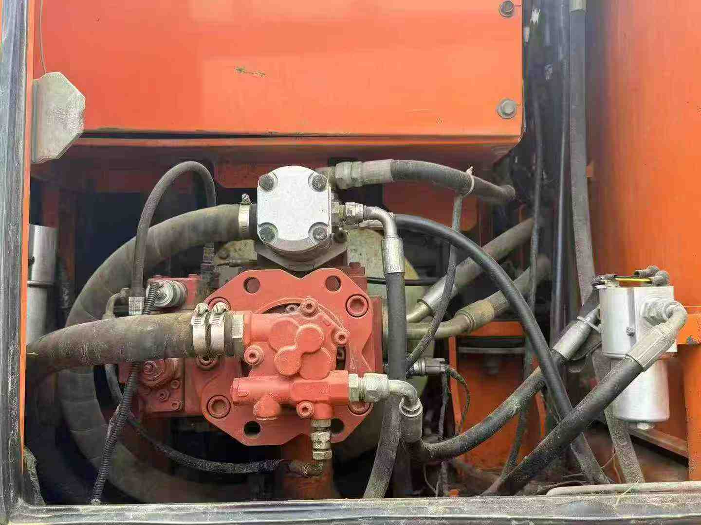 Used Doosan DX15 Excavator 2016 Model / 8