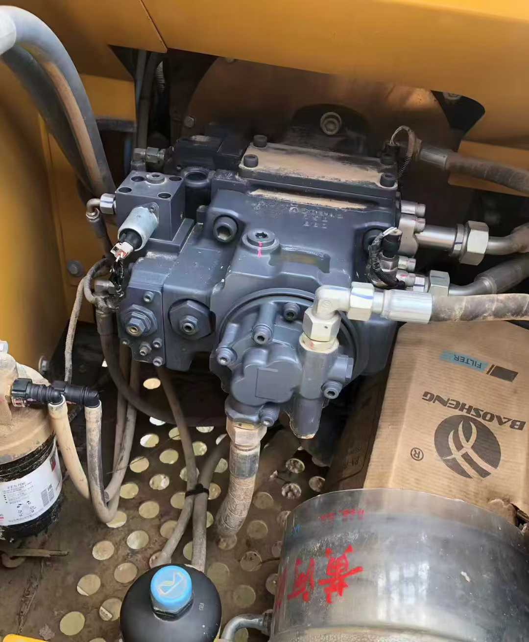 Used XCMG XE135GA Excavator 2022 Model / 6