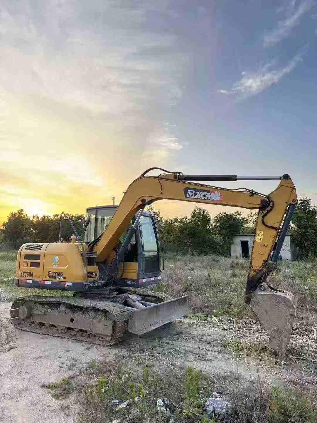 Used XCMG XE75WD Excavator 2021 Model