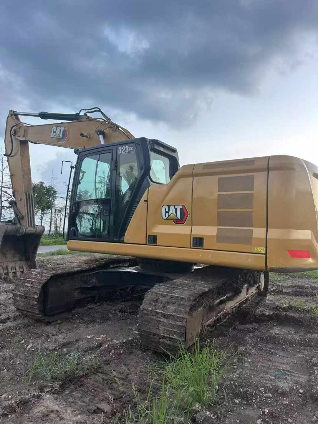 Used Caterpillar 323 Excavator 2020 Model