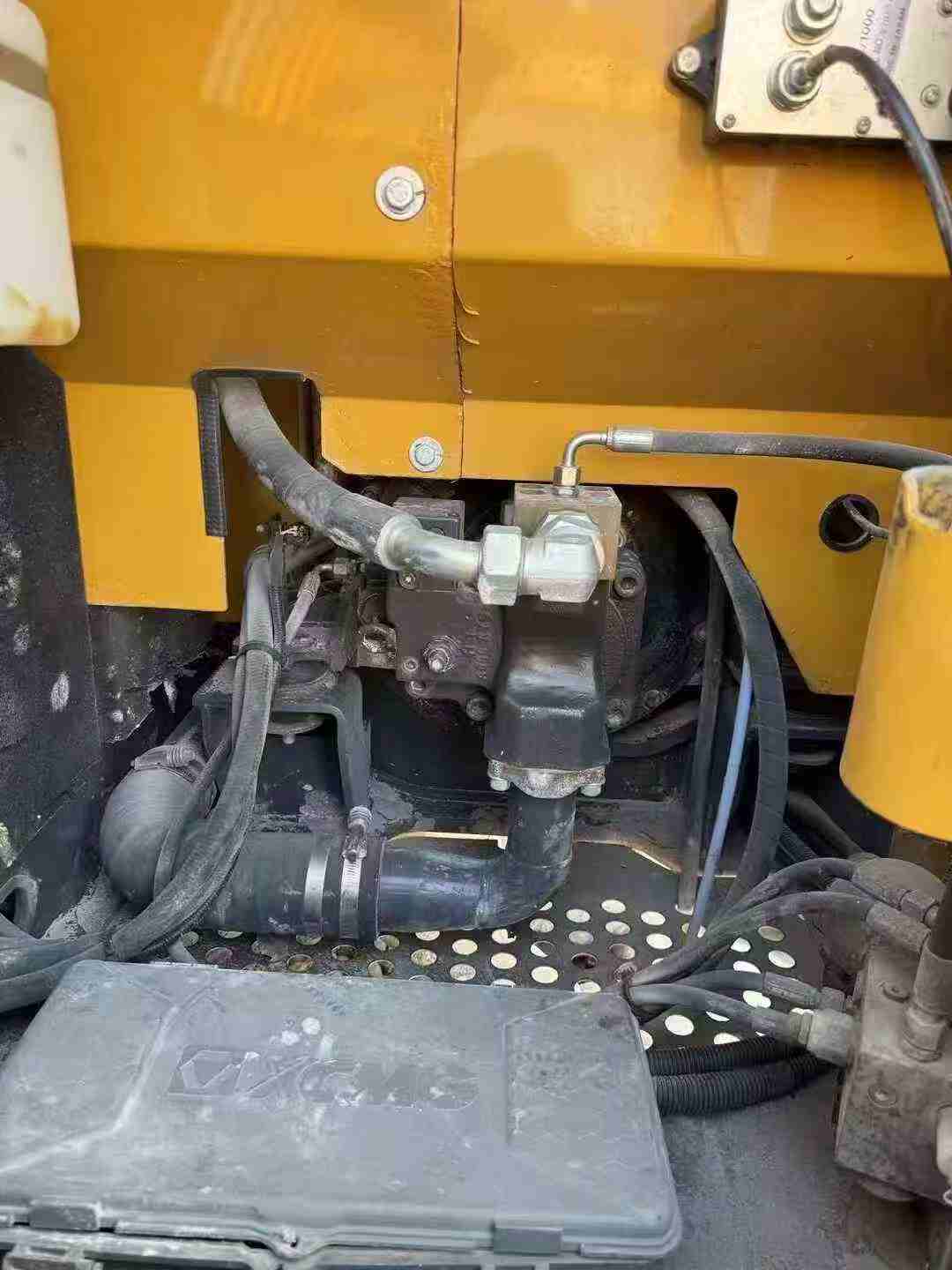 Used XCMG XE75WD Excavator 2021 Model / 5