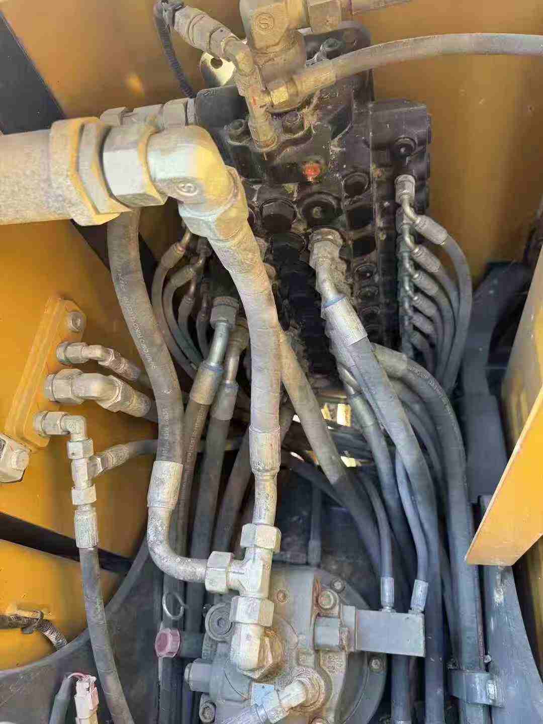 Used XCMG XE75WD Excavator 2021 Model / 6