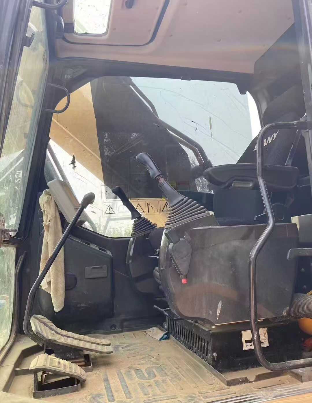 Used Sany SY205H Excavator 2020 Model / 8