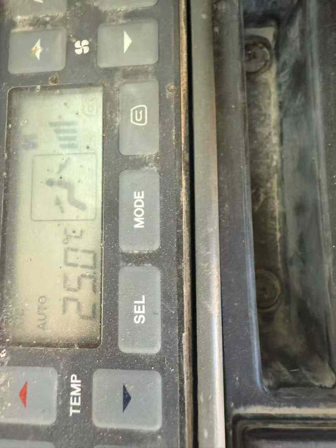 Used Doosan DL420 Excavator 2020 Model / 7