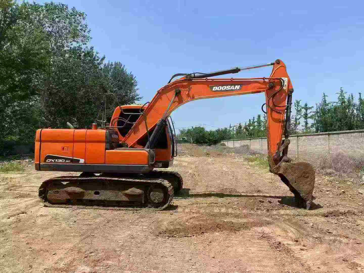 Used Doosan DX120-9C Excavator 2017 Model / 7