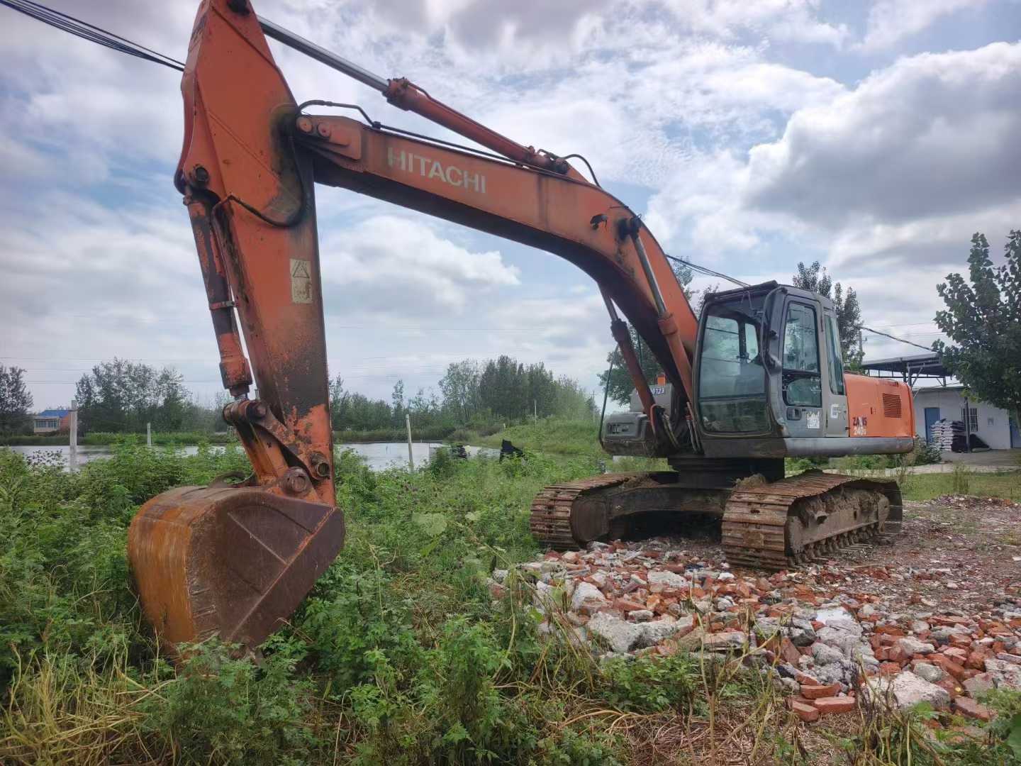 Used Hitachi ZX240-3 Excavator 2010 Model / 2
