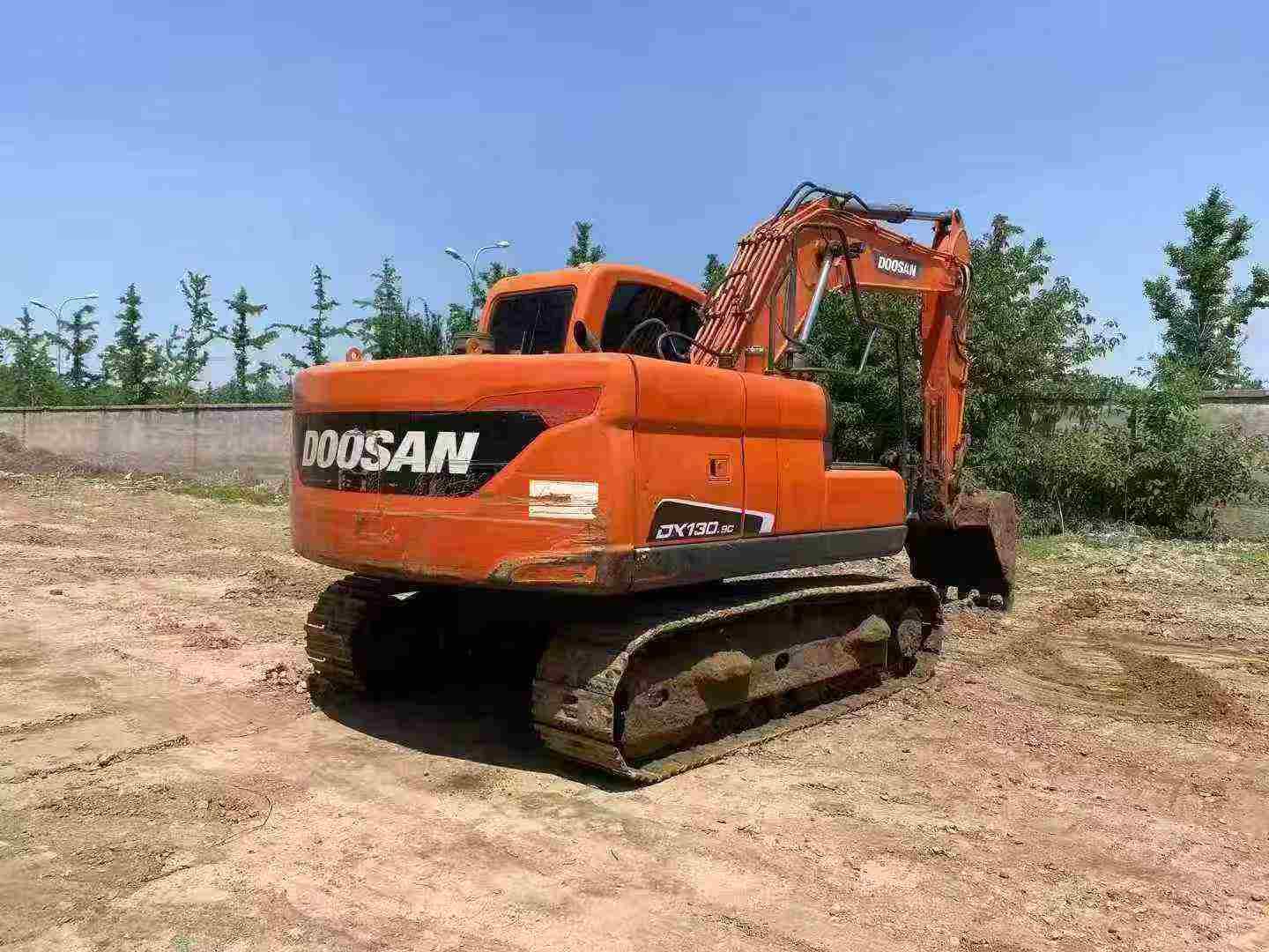 Used Doosan DX120-9C Excavator 2017 Model / 2