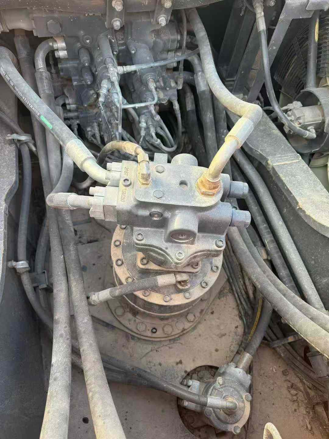 Used Doosan DL420 Excavator 2020 Model / 3