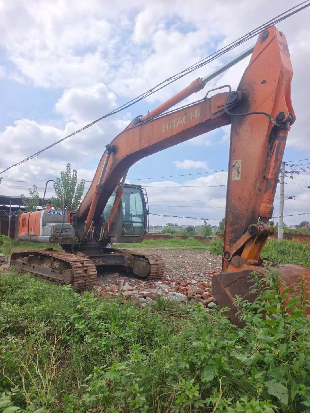 Used Hitachi ZX240-3 Excavator 2010 Model