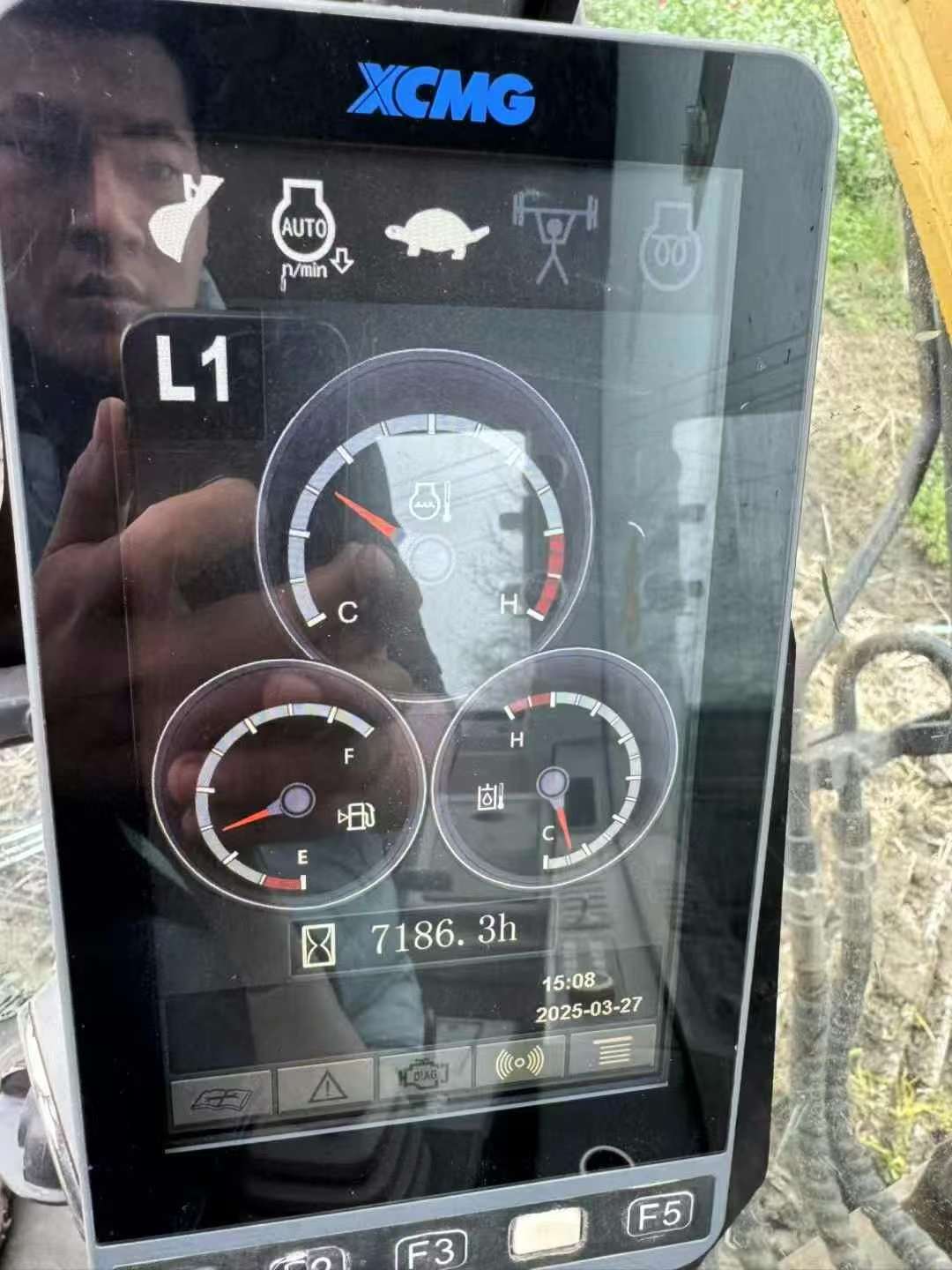 Used XCMG XE150 Excavator 2018 Model / 4