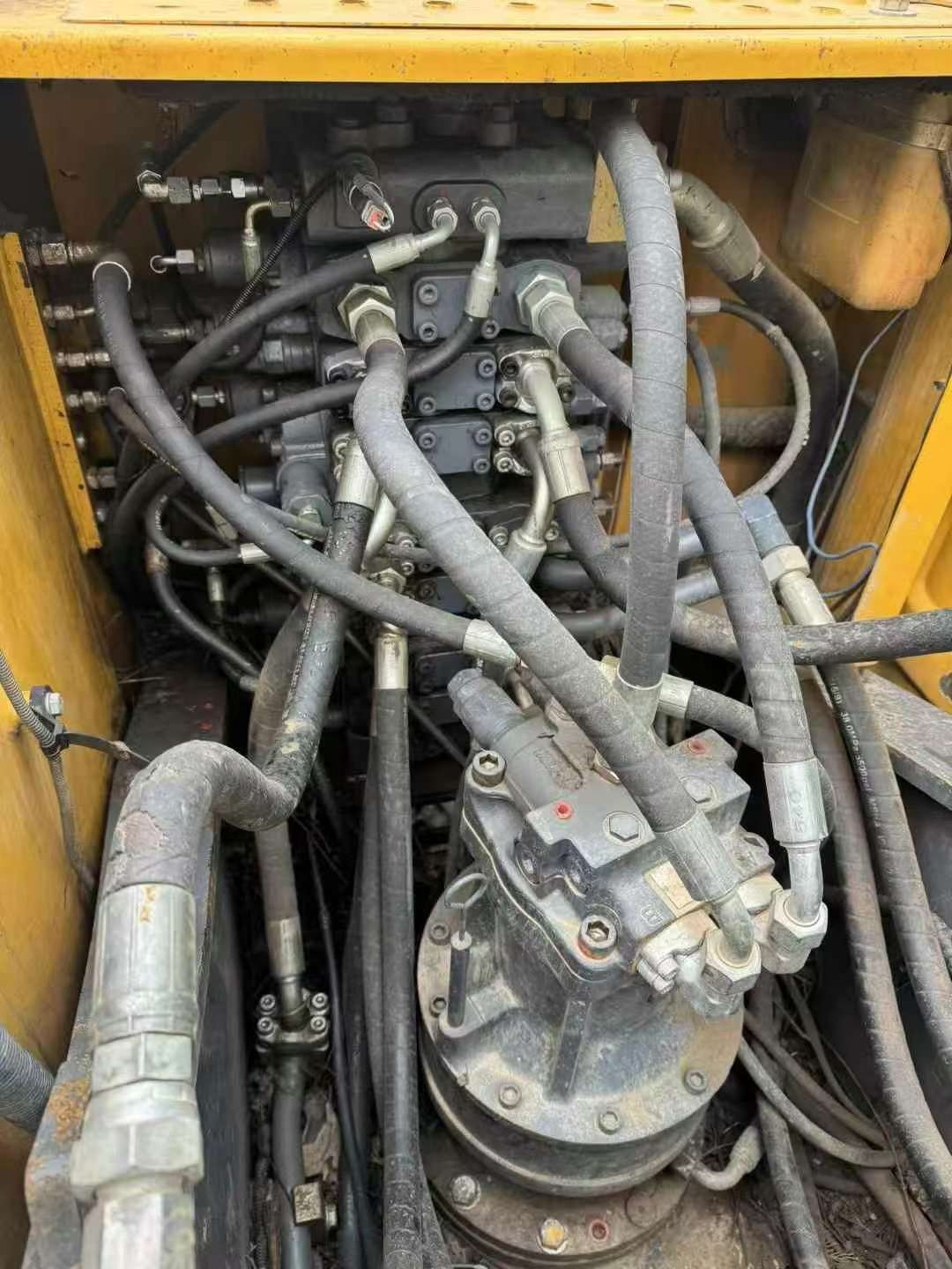 Used XCMG XE150 Excavator 2018 Model / 6