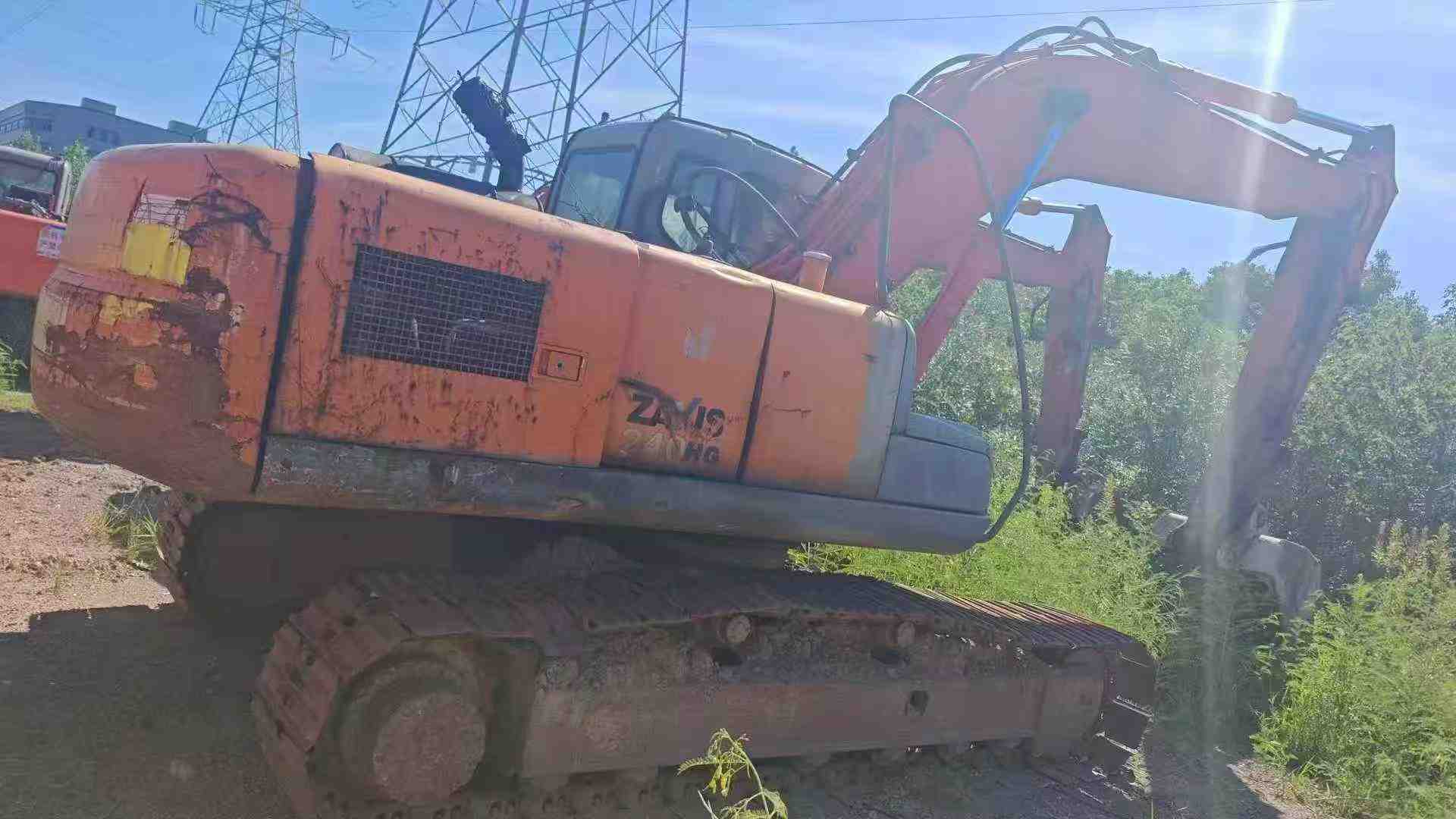 Used Hitachi ZAXIS200 Excavator 2016 Model / 2
