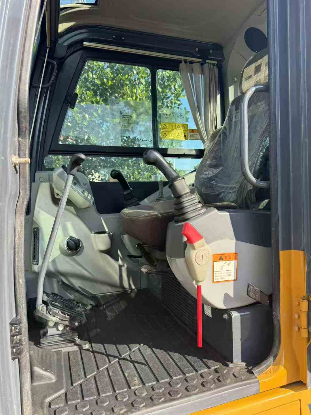 Used XCMG XE60 Excavator 2022 Model / 2