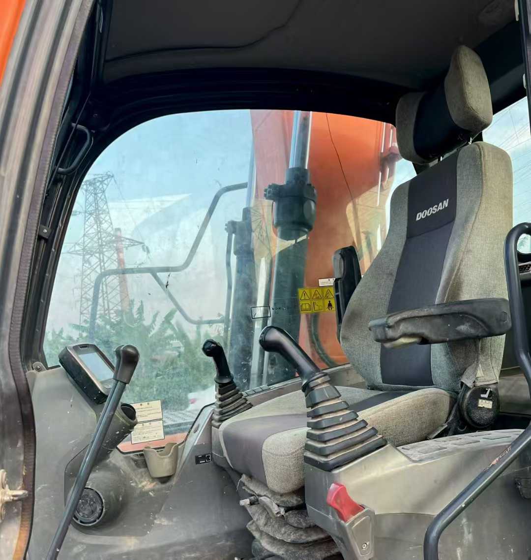 Used Doosan DH130LC-V Excavator 2020 Model / 3
