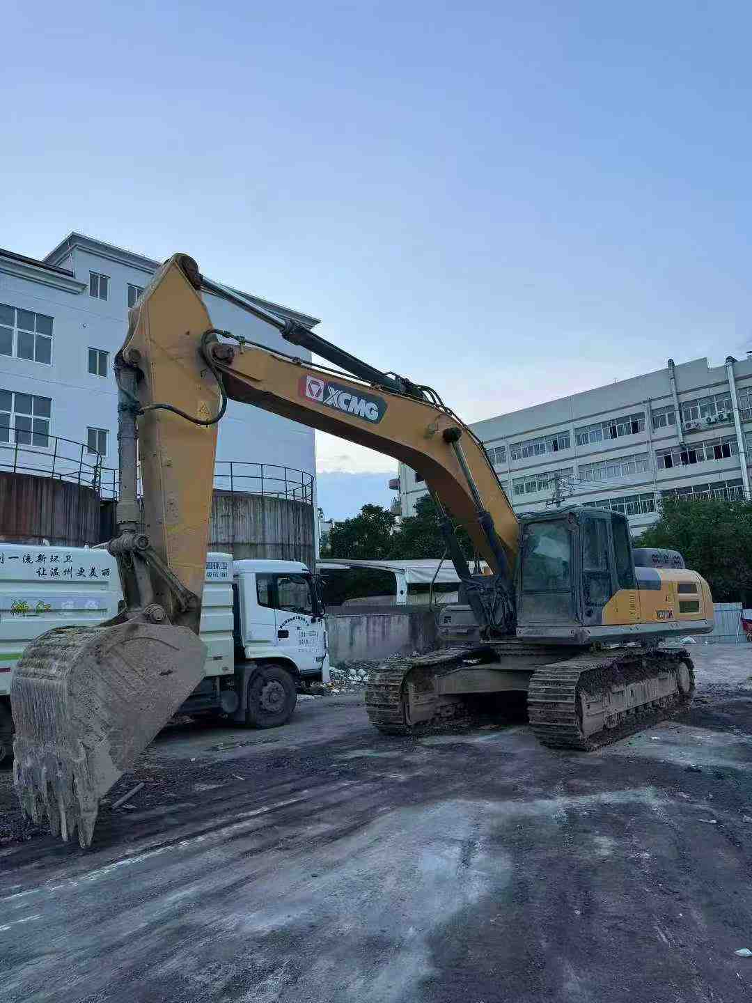 Used XCMG XE370DK Excavator 2021 Model