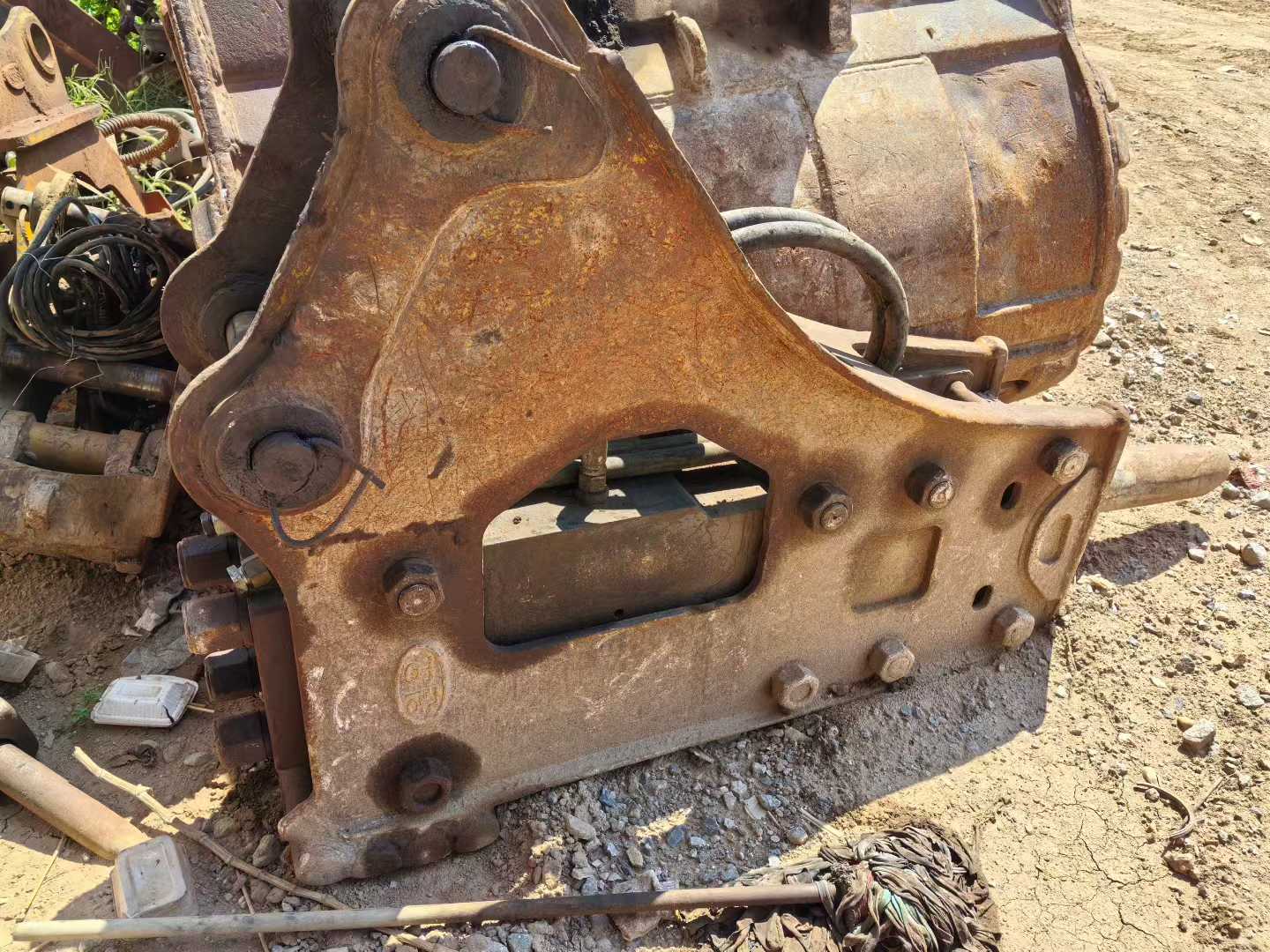 Used Hyundai R215-7 Excavator 2016 Model / 5