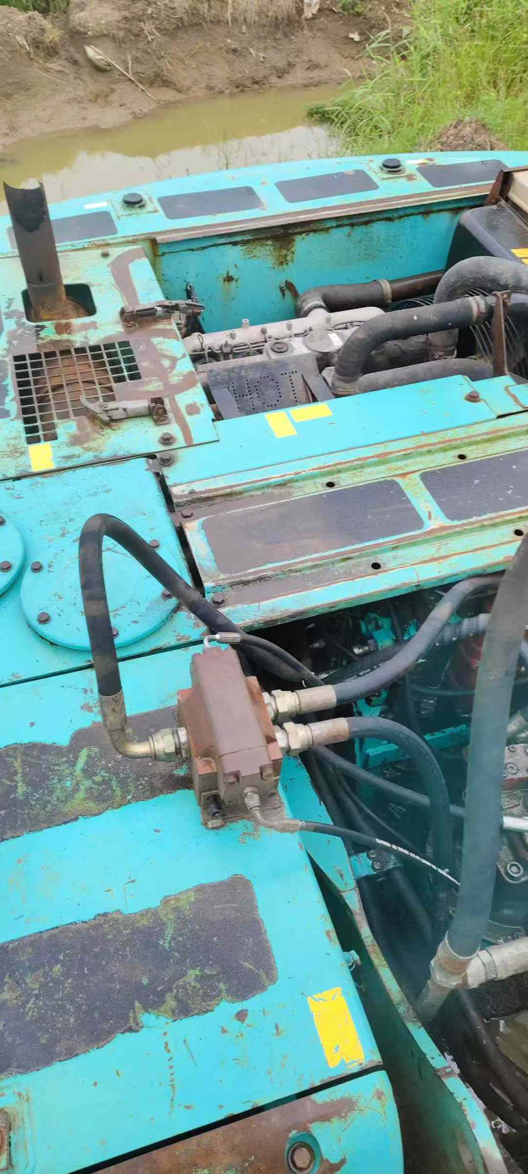 Used Kobelco SK200-6 Excavator 2016 Model / 9