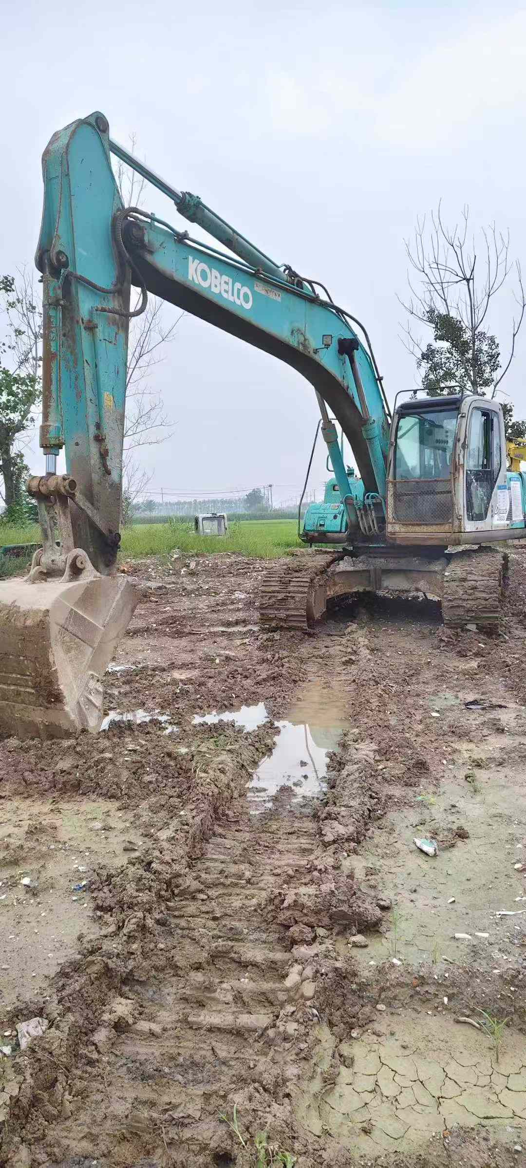 Used Kobelco SK200-6 Excavator 2016 Model / 4