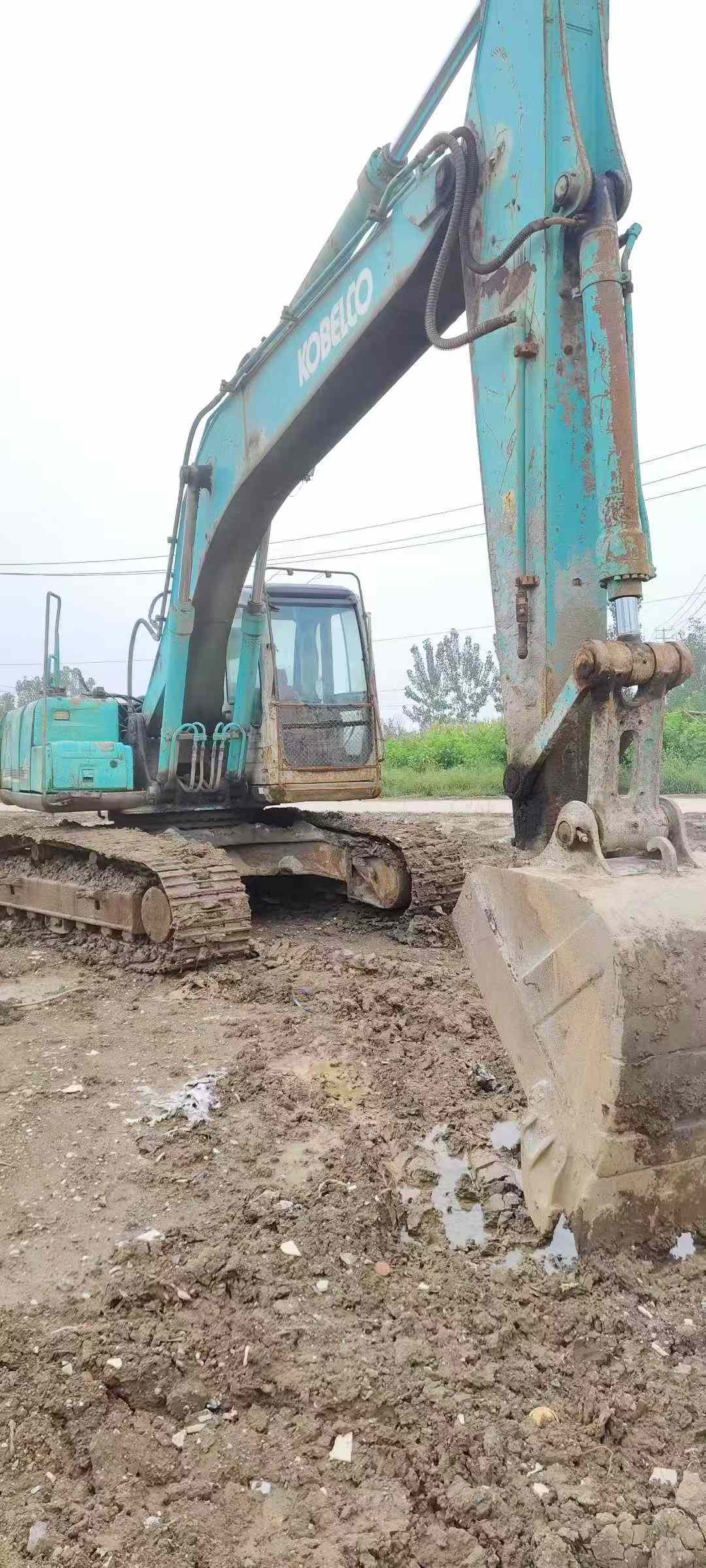 Used Kobelco SK200-6 Excavator 2016 Model / 3