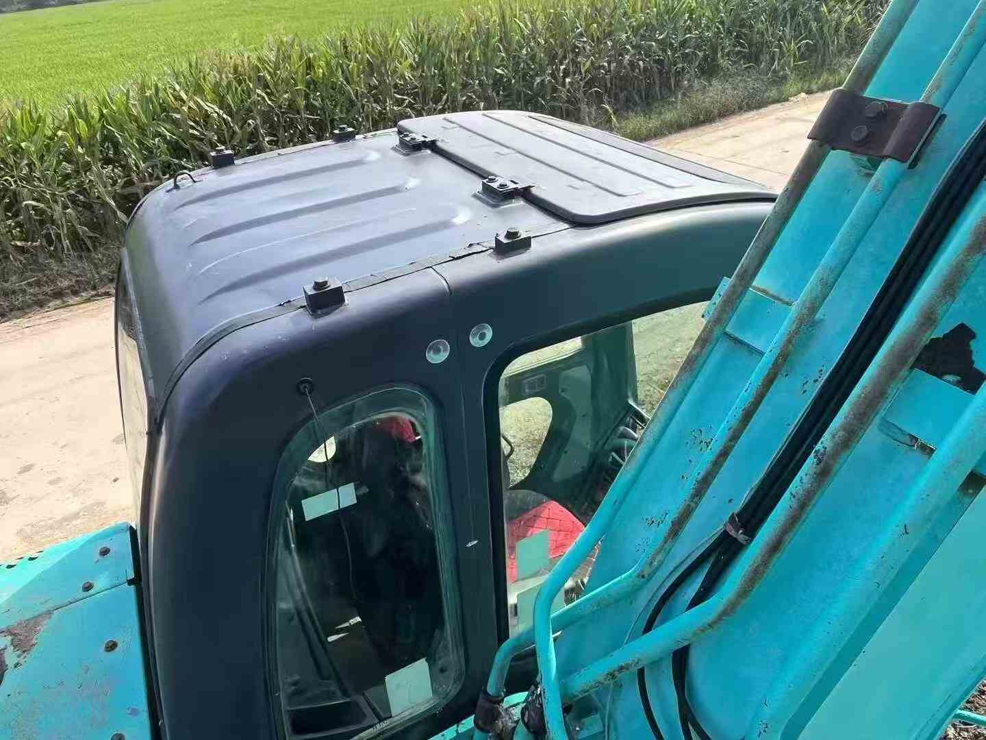 Used Kobelco SK200 Excavator 2010 Model / 4