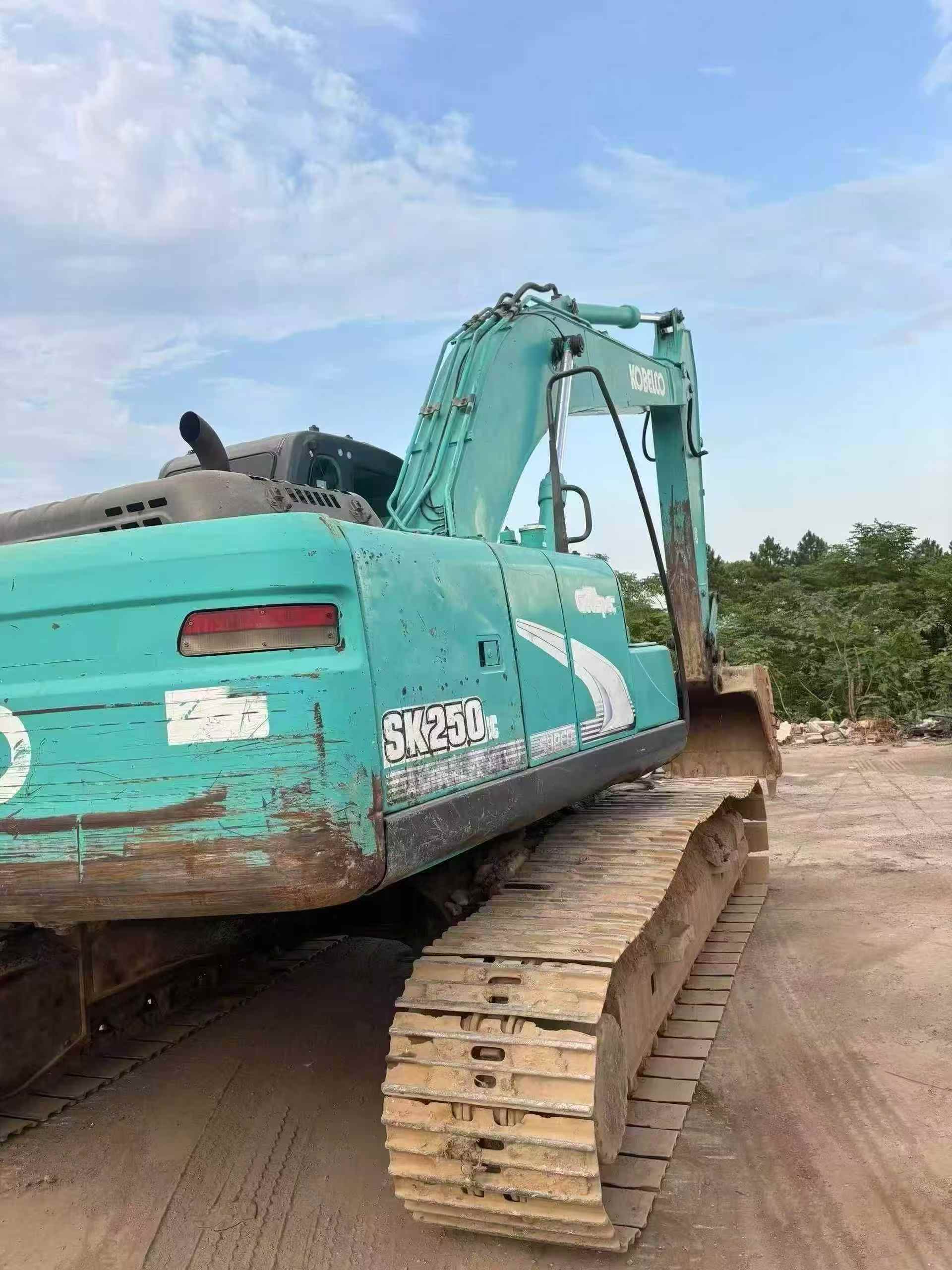 Used Kobelco SK210 Excavator 2010 Model