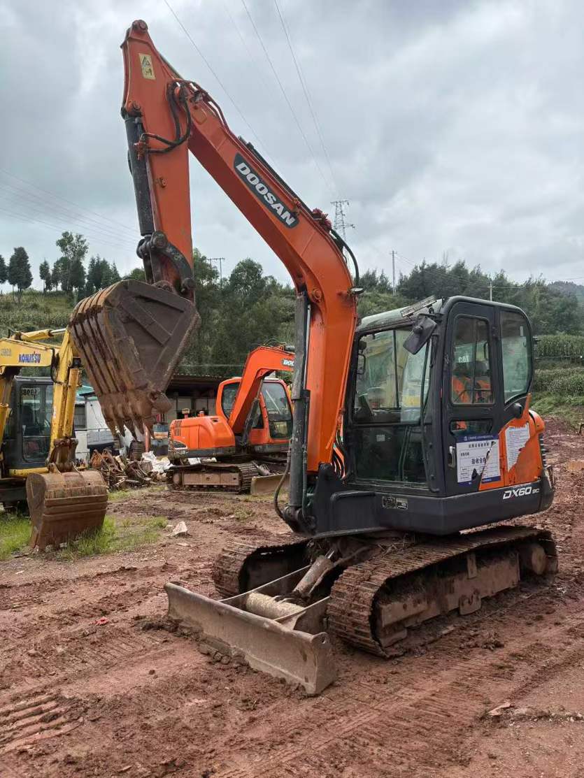 Used Doosan DX60 Excavator 2021 Model / 8