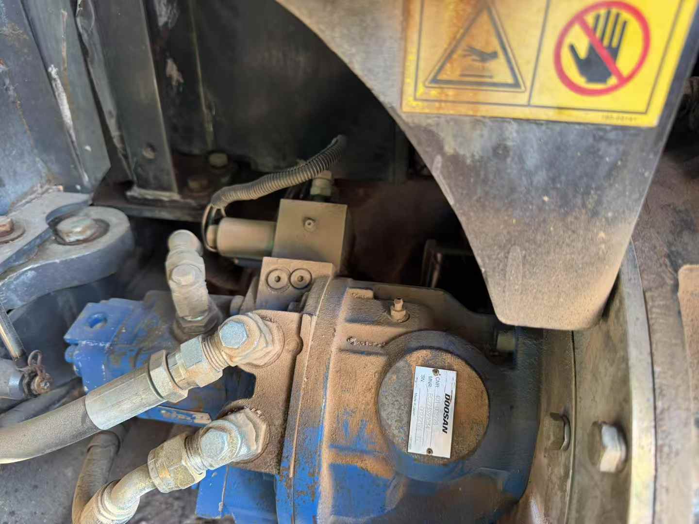 Used Doosan DX60 Excavator 2016 Model / 9