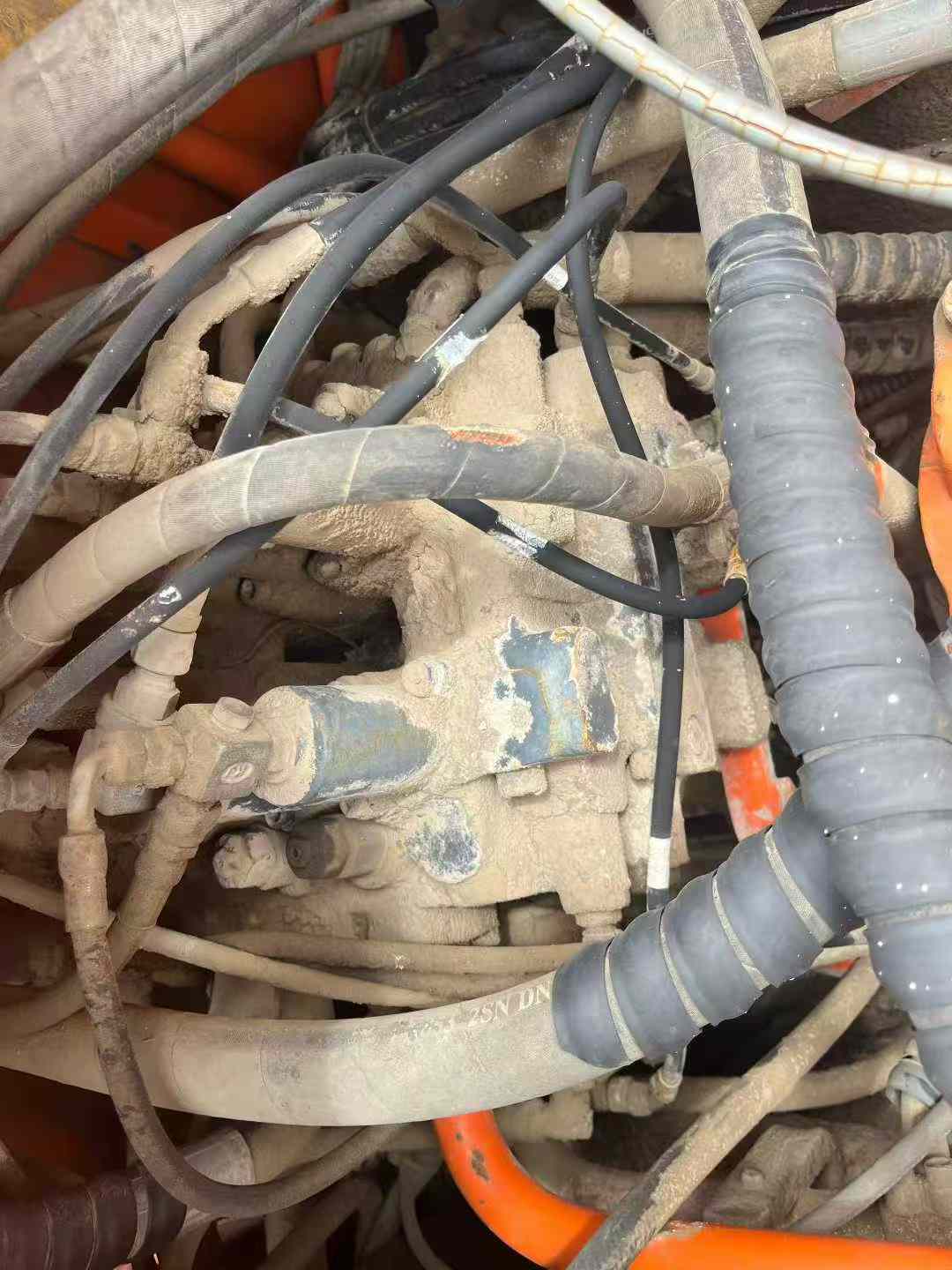 Used Doosan DH220-7 Excavator 2016 Model / 4