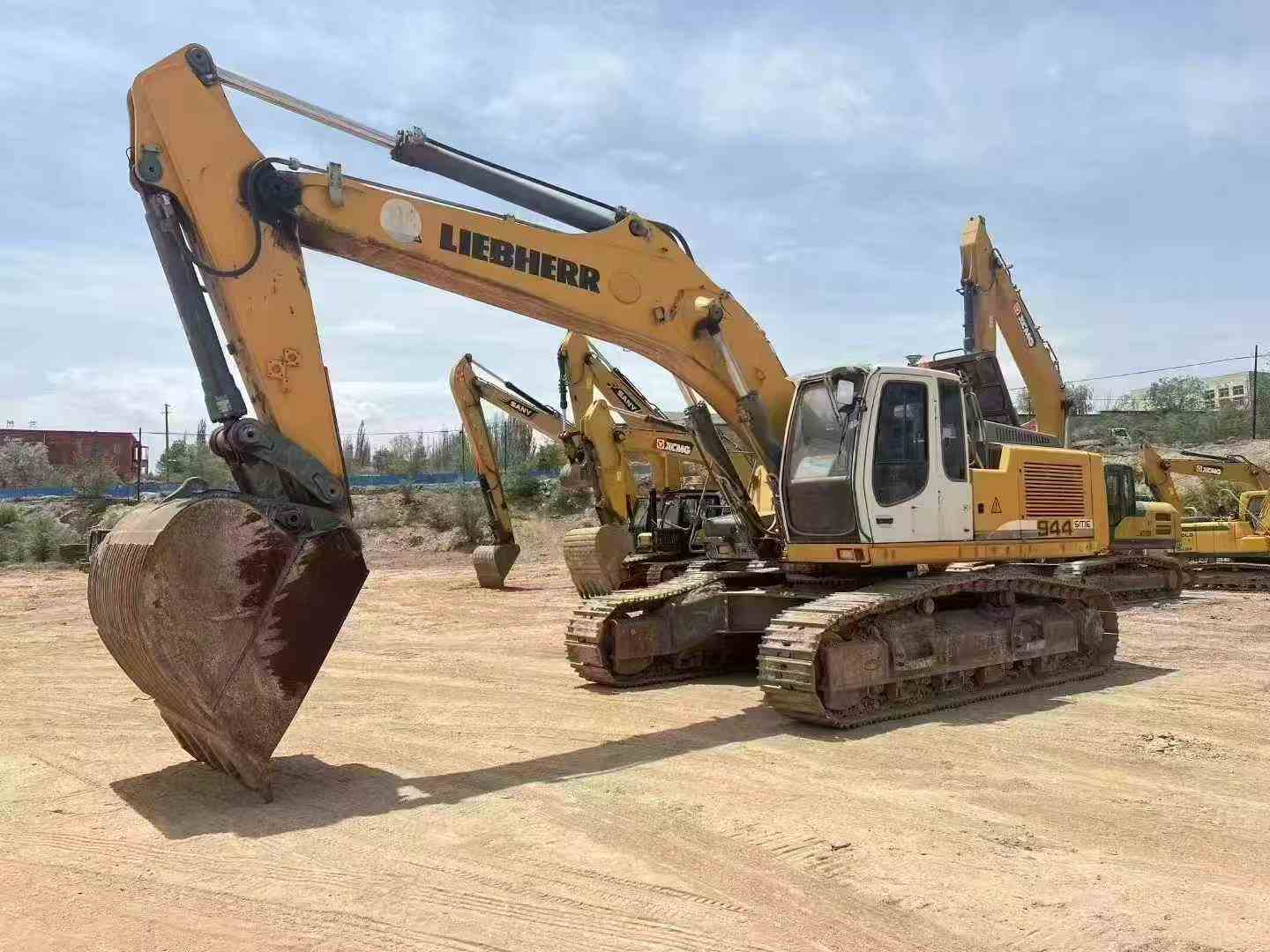 Used Liebherr R944CLC Excavator 2019 Model / 3
