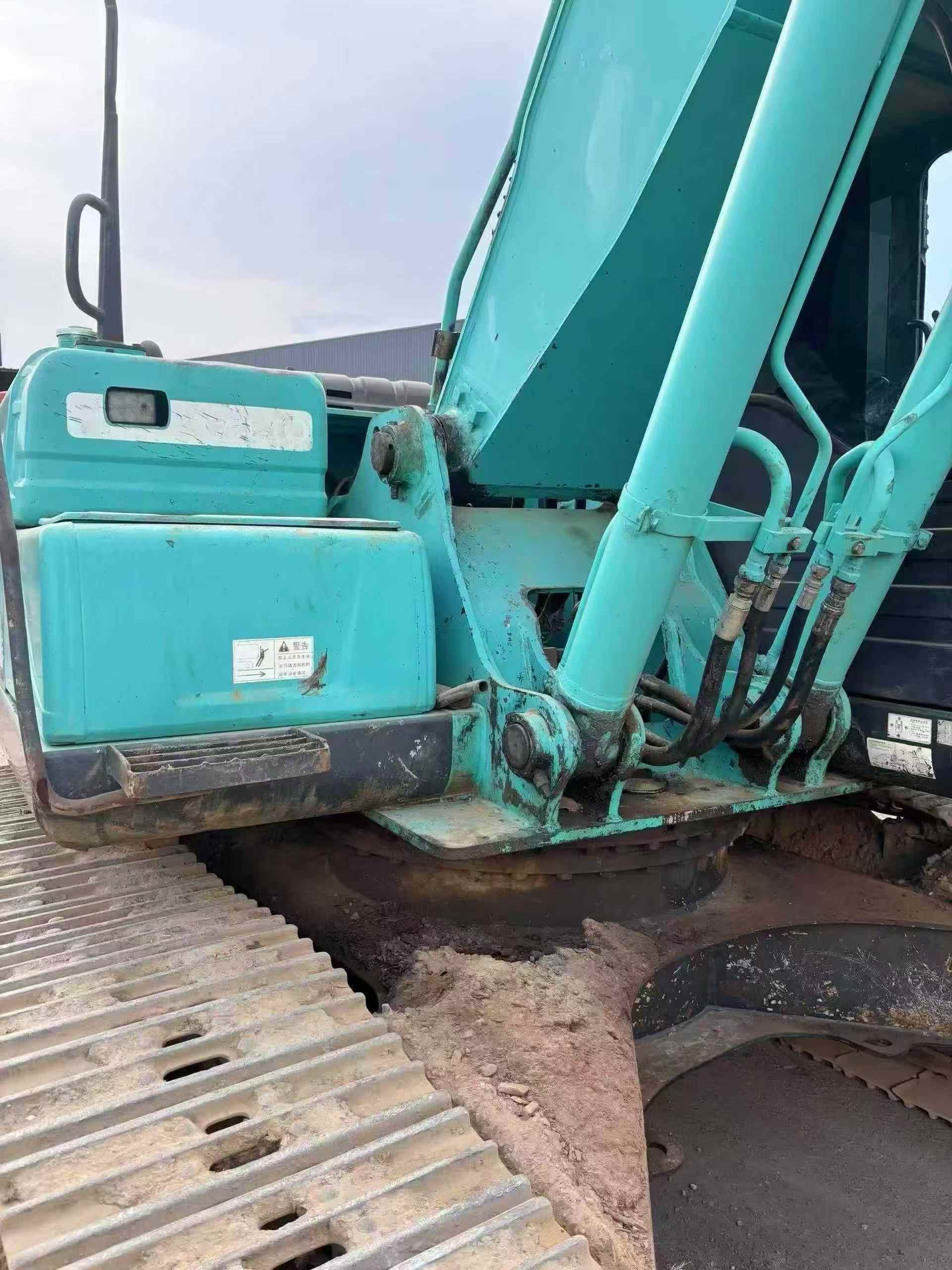 Used Kobelco SK210 Excavator 2010 Model / 5
