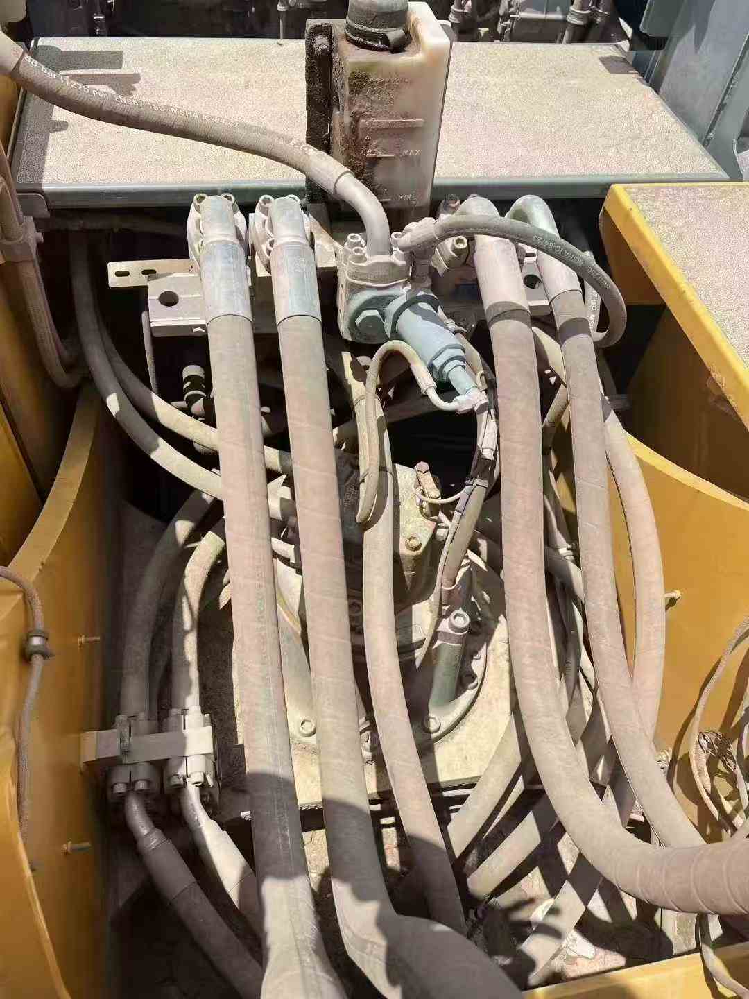 Used Liebherr R944CLC Excavator 2019 Model / 4