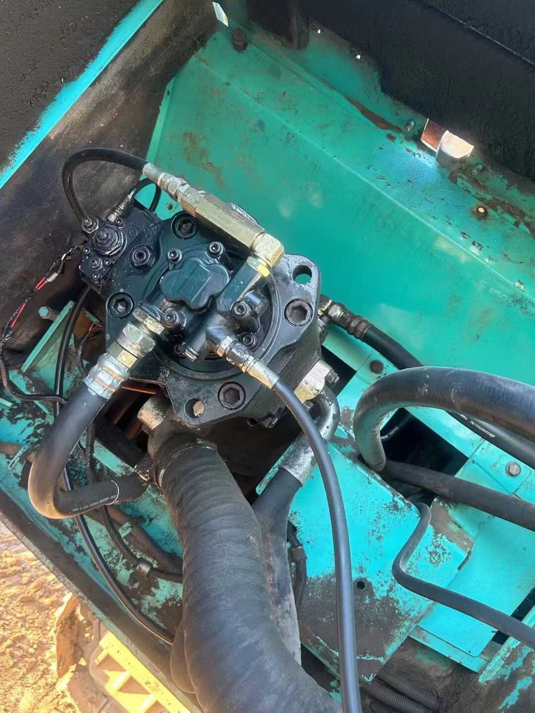 Used Kobelco SK250-8 Excavator 2016 Model / 8