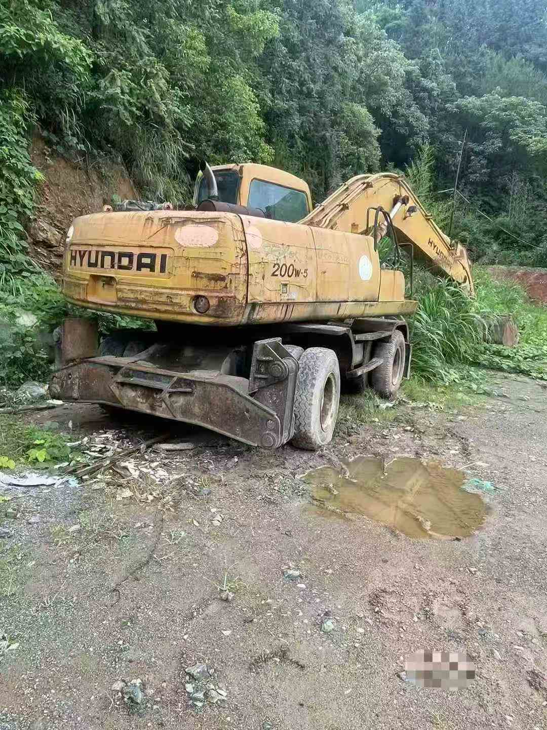 Used Hyundai R200-5 Excavator 2016 Model