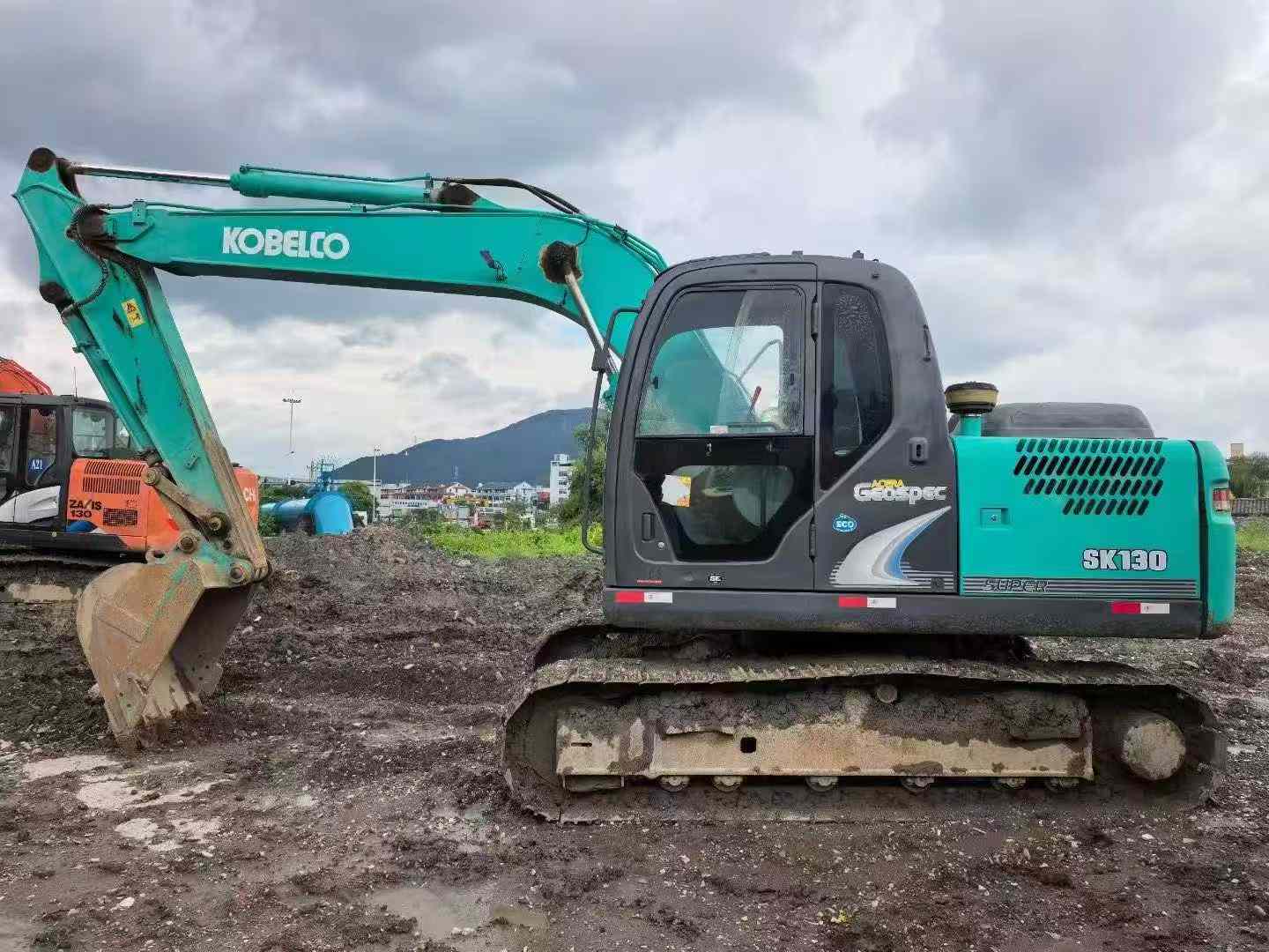 Used Kobelco SK130 Excavator 2018 Model / 4