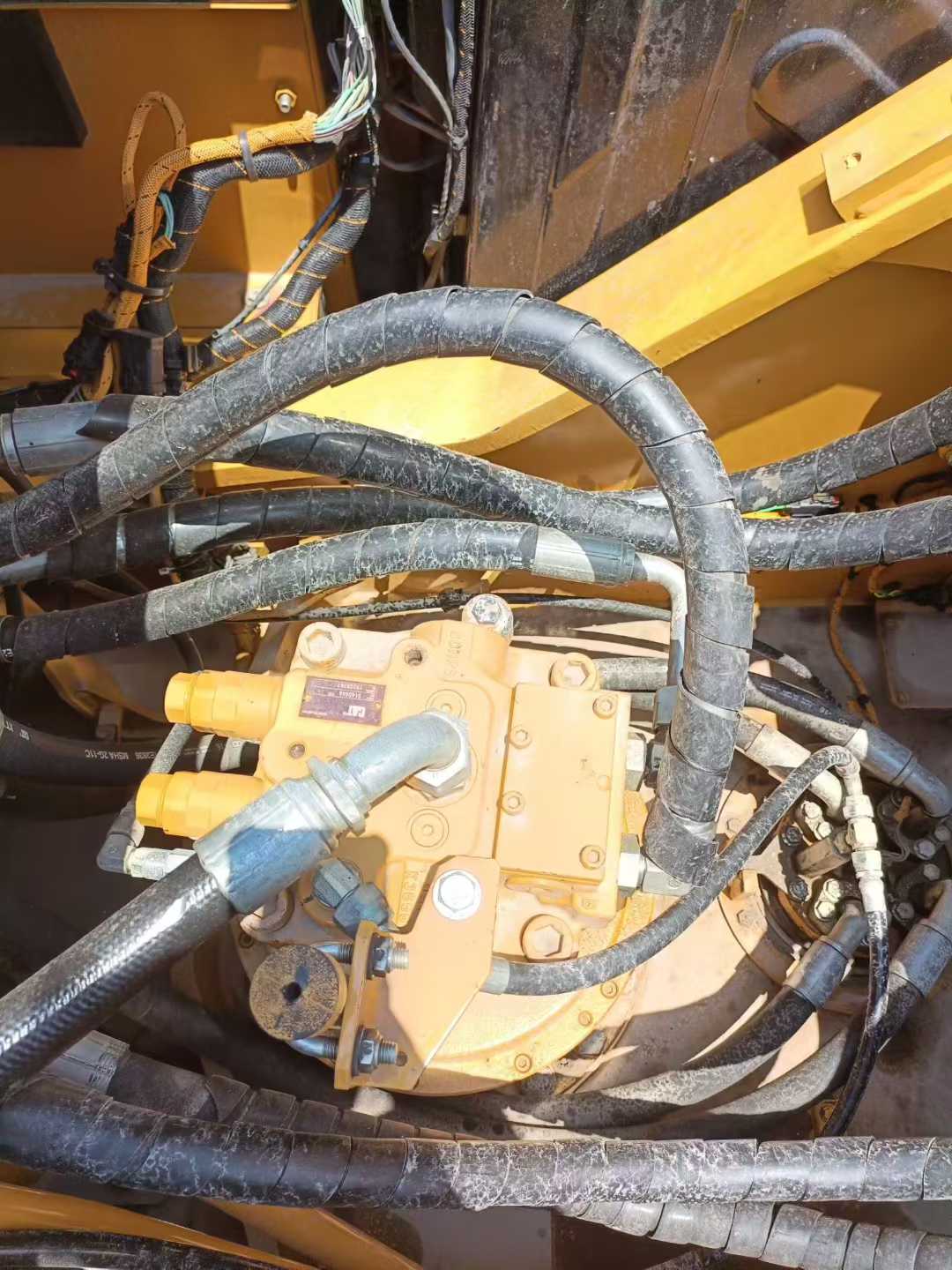 Used Caterpillar 330L Excavator 2020 Model / 7