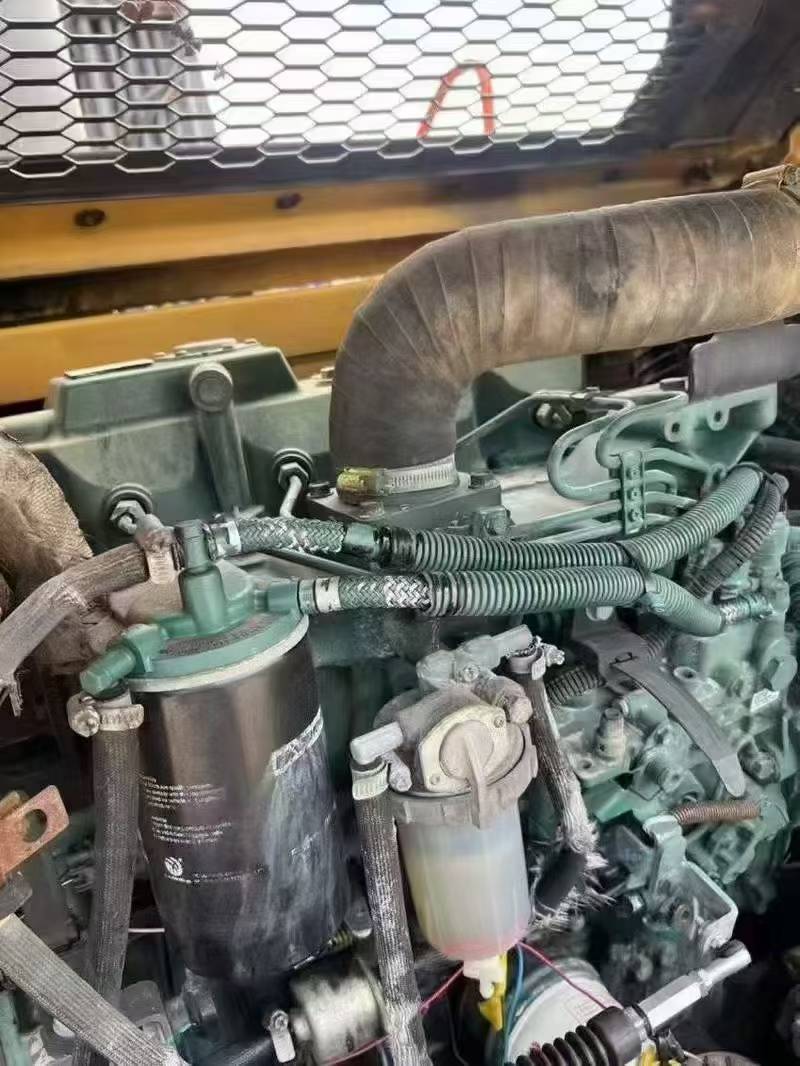 Used Volvo EC80D PRO Excavator 2016 Model / 8