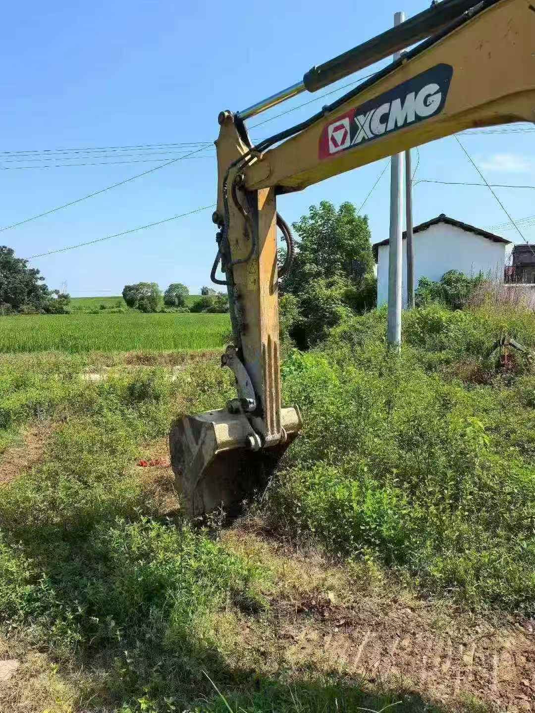 Used XCMG XE60 Excavator 2016 Model / 7