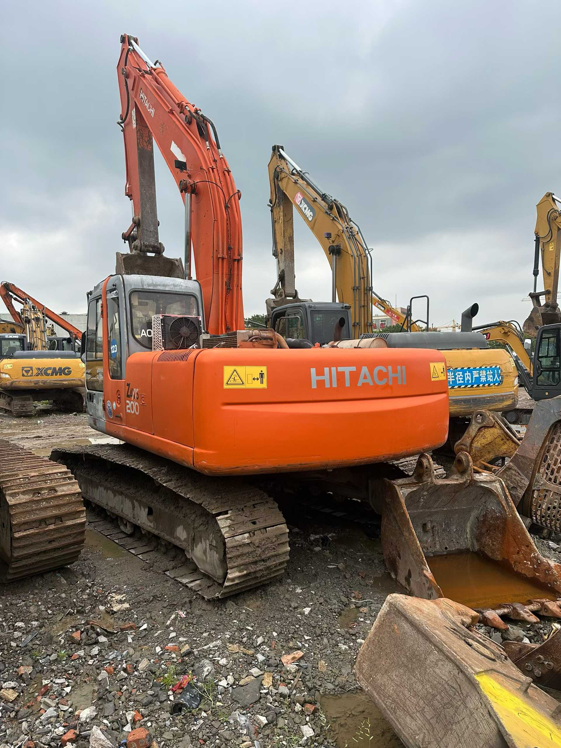 Used Hitachi ZAXIS200 Excavator 2016 Model